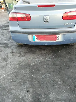 Foto de PARAGOLPES TRASERO RENAULT LAGUNA II (BG0) 1.9 dCi Diesel CAT (101 CV / 74 KW) referencia 7701206438