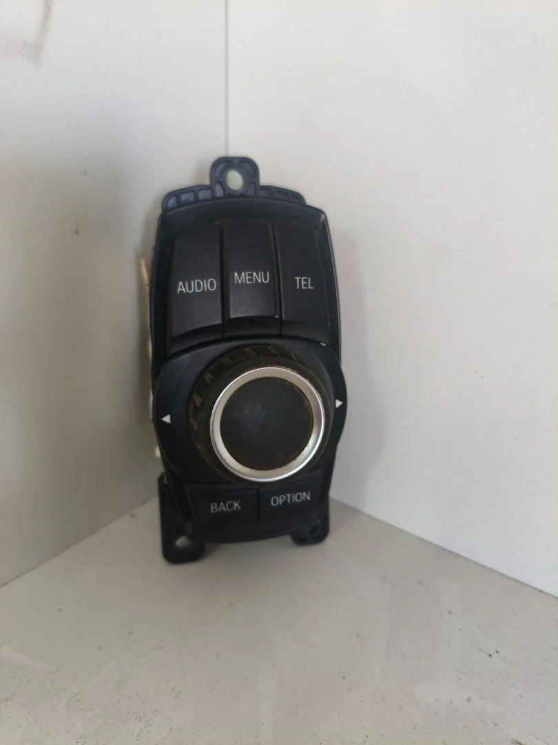 Foto de MANDO MULTIFUNCION BMW SERIE 1 BERLINA 3P (F21) referencia 033623202