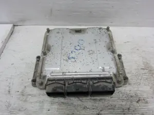 Foto de CENTRALITA MOTOR UCE RENAULT LAGUNA II (BG0) 1.9 dCi Diesel CAT (101 CV / 74 KW) referencia 0281011324 foto 3
