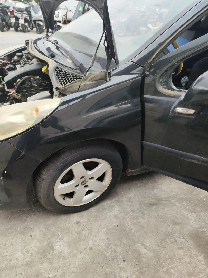 Foto de ALETA DELANTERA IZQUIERDA PEUGEOT 207 1.4 16V CAT (KFU / ET3J4) (88 CV / 65 KW) referencia 7840R9