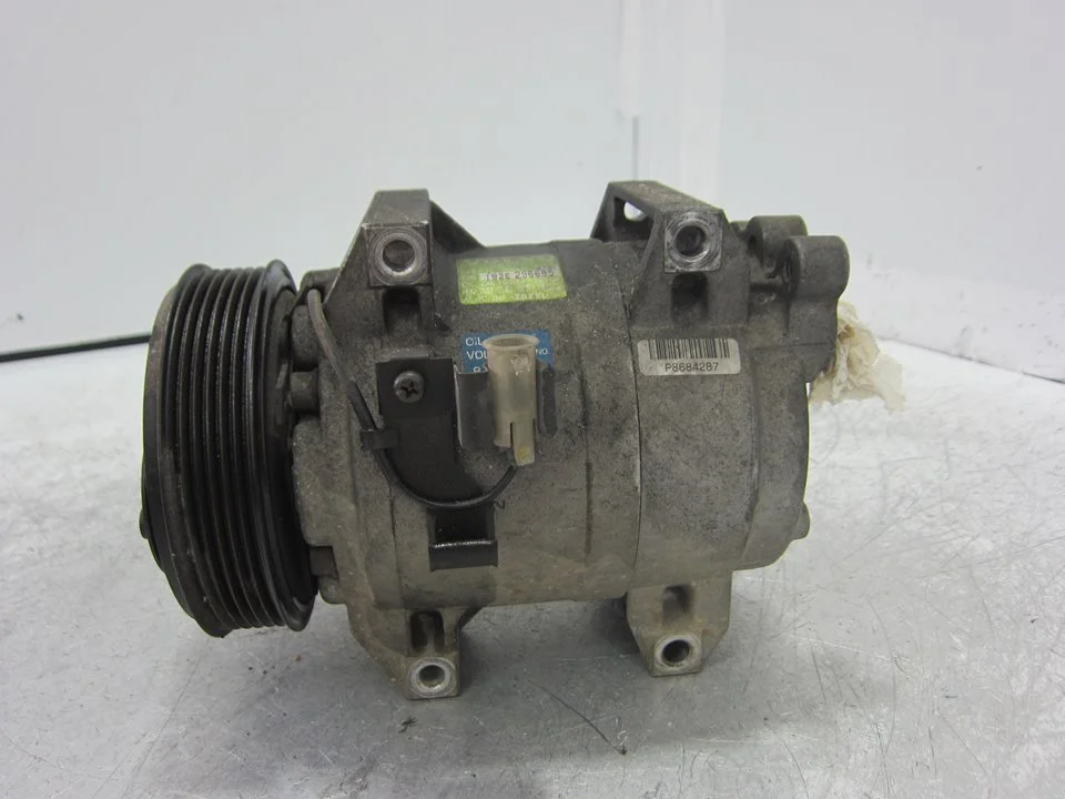 Foto de COMPRESOR AIRE ACONDICIONADO VOLVO S60 BERLINA 2.4 CAT (140 CV / 103 KW) referencia 8708581