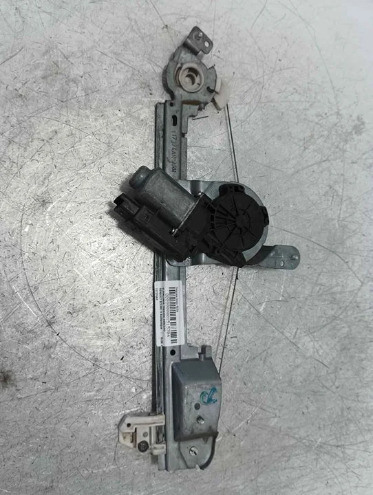 Foto de ELEVALUNAS TRASERO DERECHO RENAULT SCENIC II (JM) referencia 117374AR