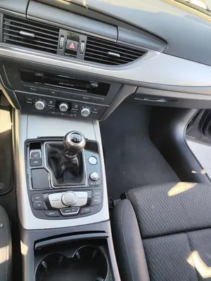 Foto de CONSOLA CENTRAL AUDI A6 AVANT (4GD) 2.0 16V TDI (190 CV / 140 KW) referencia 4G0863244C foto 2