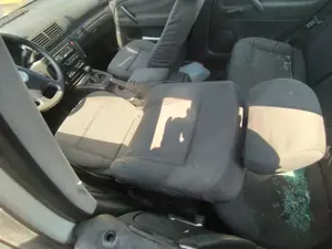 Foto de CINTURON SEGURIDAD DELANTERO IZQUIERDO VOLKSWAGEN PASSAT BERLINA (3B3) 1.9 TDI (131 CV / 96 KW) referencia 3B1857705H FKZ