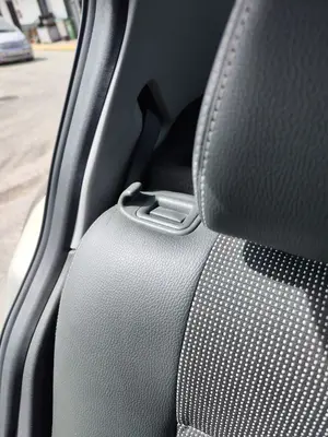 Foto de CINTURON SEGURIDAD TRASERO DERECHO OPEL ASTRA H BERLINA 1.7 16V CDTI (110 CV / 81 KW)