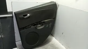 Foto de GUARNECIDO PUERTA TRASERA DERECHA SEAT LEON (1P1) 2.0 TDI (170 CV / 125 KW) referencia 1P0867212