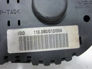 Foto de CUADRO INSTRUMENTOS SEAT LEON (1M1) 1.9 TDI (110 CV / 81 KW) referencia 88311292 foto 4