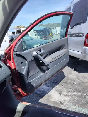 Foto de ELEVALUNAS DELANTERO DERECHO RENAULT MEGANE II BERLINA 3P 1.9 dCi Diesel (120 CV / 88 KW) referencia 8200076022