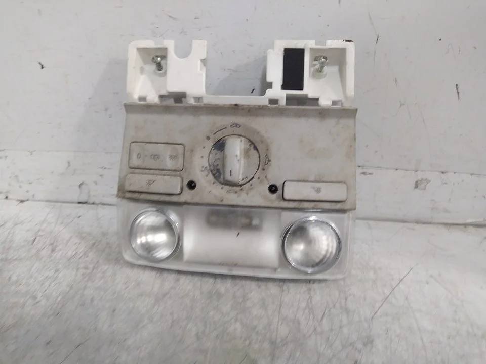 Foto de NO IDENTIFICADO VOLKSWAGEN GOLF V (1K1)(10.2003) 1.9 TDI (90 CV / 66 KW) referencia 1K0947105