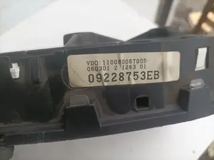 Foto de CUADRO INSTRUMENTOS OPEL ASTRA G BERLINA 1.6 16V (101 CV / 74 KW) referencia 09228753 foto 4
