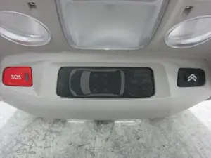 Foto de LUZ INTERIOR CITROEN C5 AIRCROSS 1.2 12V e-THP / PureTech (131 CV / 96 KW) referencia 9812595380 foto 8