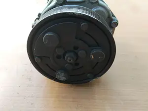 Foto de COMPRESOR AIRE ACONDICIONADO VOLKSWAGEN GOLF IV BERLINA (1J1)(10.1997) 1.9 TDI (131 CV / 96 KW) referencia 1J0820803K foto 2