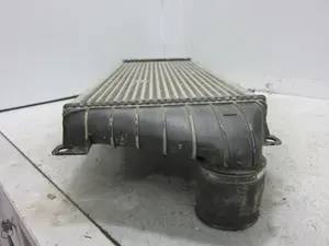 Foto de INTERCOOLER VOLKSWAGEN LT FURGÓN/COMBI 2.5 TDI (102 CV / 75 KW) foto 2
