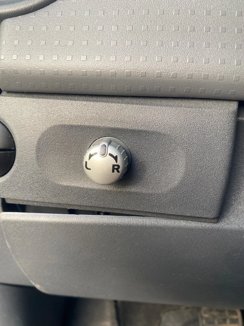 Foto de MANDO RETROVISOR MITSUBISHI COLT CZ3 BERL. 5 (Z30A) 1.3 CAT (95 CV / 70 KW)