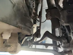 Foto de BIELETA ESTABILIZADORA DELANTERA DERECHA BMW SERIE 1 BERLINA (E81/E87) 2.0 16V Diesel CAT (122 CV / 90 KW) referencia 31356765934