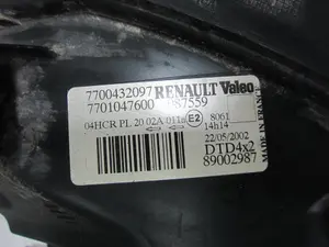 Foto de FARO DERECHO RENAULT SCENIC RX4 (JA0) 2.0 16V (139 CV / 102 KW) referencia 7700432097 foto 3