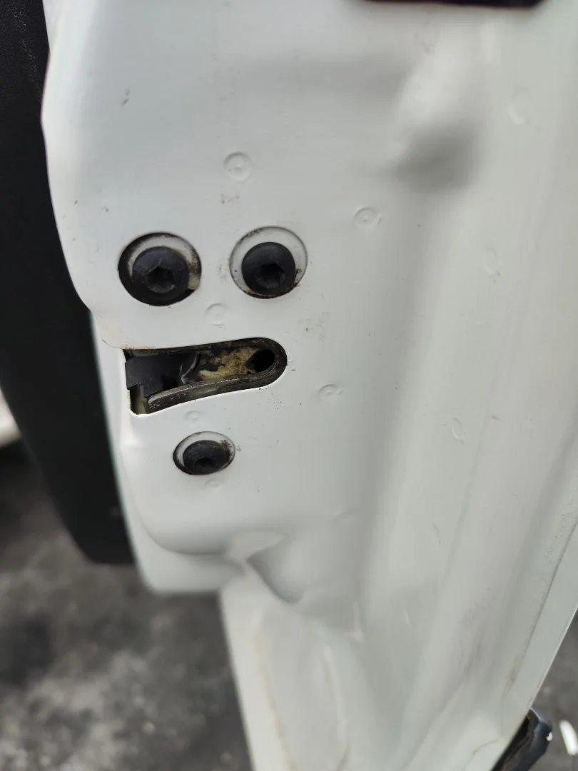 Foto de CERRADURA PUERTA DELANTERA DERECHA FIAT II DOBLÒ (152) 1.6 JTDM 16V CAT (105 CV / 77 KW)