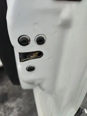 Foto de CERRADURA PUERTA DELANTERA DERECHA FIAT II DOBLÒ (152) 1.6 JTDM 16V CAT (105 CV / 77 KW)