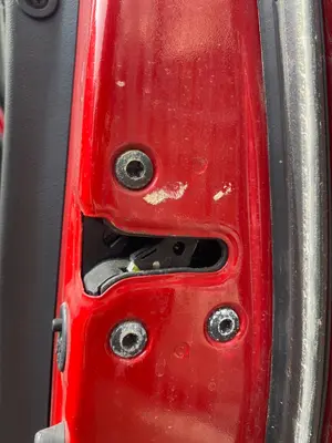 Foto de CERRADURA PUERTA TRASERA DERECHA HYUNDAI I30 (FD) 1.4 CAT (109 CV / 80 KW)