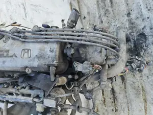 Foto de MOTOR COMPLETO HONDA CIVIC BERL. 3/4 (EG/EH) 1.5 CAT (90 CV / 66 KW) referencia D15Z3 foto 4