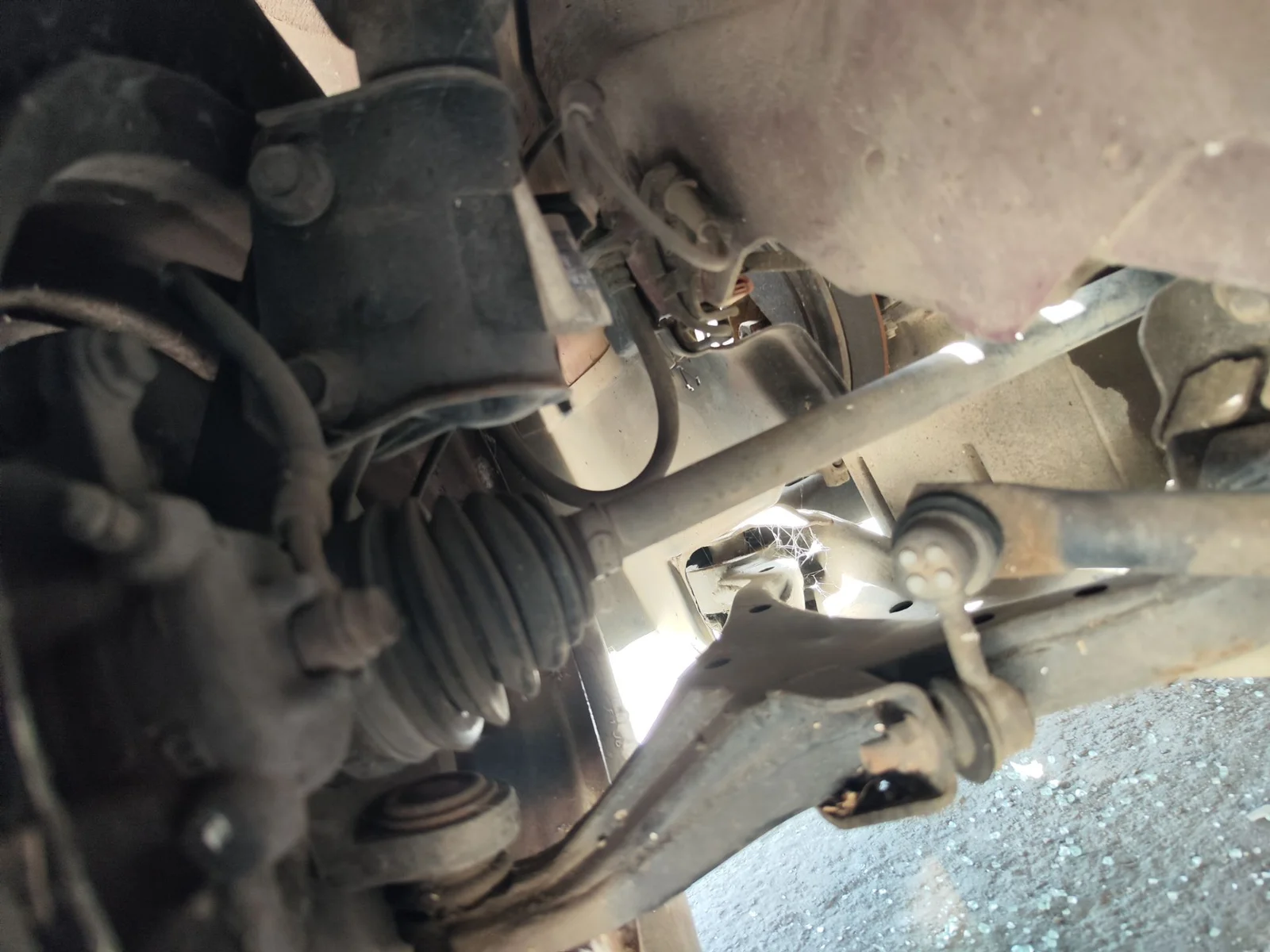 Foto de BRAZO SUSPENSION DELANTERO IZQUIERDO HONDA CIVIC AERODECK (MB/MC) 1.6 CAT (D 16 B 2) (116 CV / 85 KW)