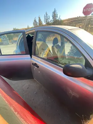 Foto de PUERTA DELANTERA DERECHA NISSAN MICRA (K12E) referencia 80100AX130