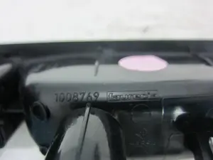 Foto de MANDO ELEVALUNAS TRASERO DERECHO RENAULT LAGUNA III BERLINA 2.0 dCi Diesel CAT (131 CV / 96 KW) referencia 1008769 foto 2
