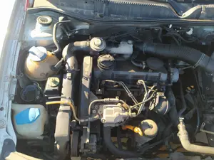 Foto de MOTOR ARRANQUE SKODA OCTAVIA BERLINA (1U2) 1.9 TDI (101 CV / 74 KW) referencia 02A911024D foto 3