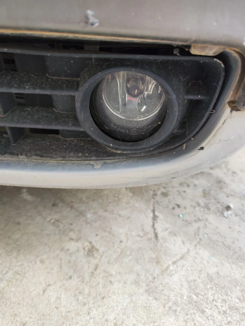 Foto de FARO ANTINIEBLA IZQUIERDO RENAULT SCENIC II (JM) 1.9 dCi Diesel (120 CV / 88 KW) referencia 8200074008