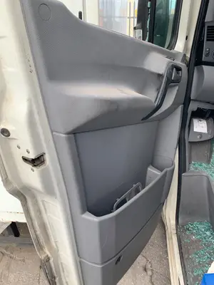Foto de GUARNECIDO PUERTA DELANTERA IZQUIERDA VOLKSWAGEN CRAFTER FURGÓN (2E) 2.5 TDI DPF (109 CV / 80 KW) referencia 2E0867005