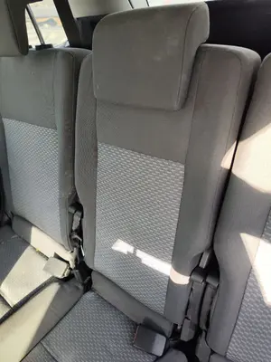 Foto de ASIENTO TRASERO MEDIO FORD FOCUS C-MAX (CAP)(2003) 1.6 TDCi CAT (109 CV / 80 KW) foto 2