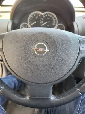 Foto de AIRBAG DELANTERO IZQUIERDO OPEL COMBO (CORSA C) 1.3 16V CDTI CAT (Z 13 DT / LN9) (69 CV / 51 KW)