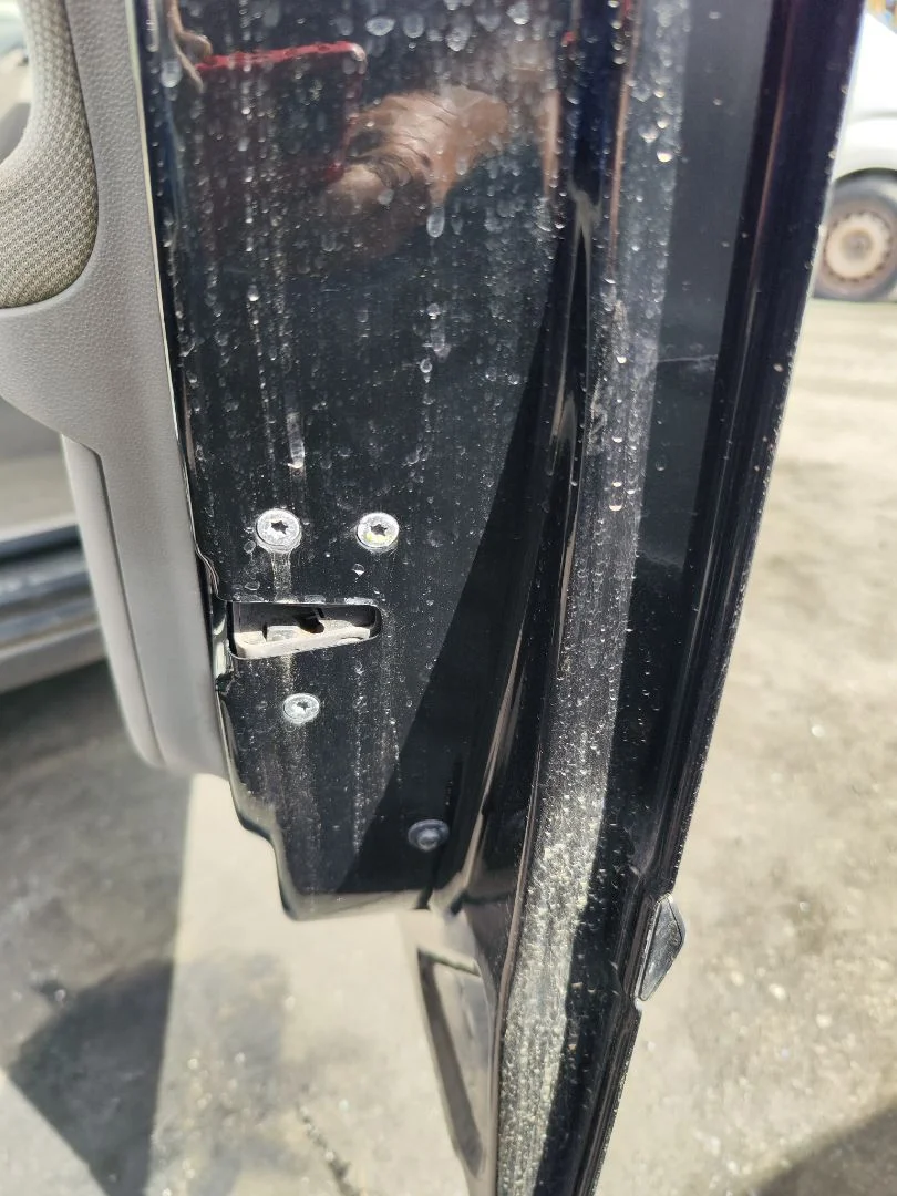 Foto de CERRADURA PUERTA DELANTERA DERECHA VOLVO V50 FAMILIAR 2.0 Diesel CAT (136 CV / 100 KW) referencia 31253658