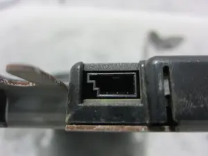 Foto de AMPLIFICADOR DE ANTENA AUDI A3 SPORTBACK (8PA) 1.9 TDI (105 CV / 77 KW) referencia 8P4035225D foto 6