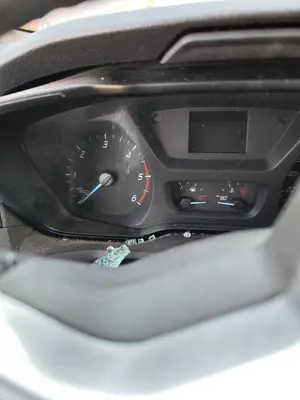 Foto de CUADRO INSTRUMENTOS FORD TRANSIT CHASIS CABINA (TTG) 2.0 TDCi CAT (170 CV / 125 KW) foto 2