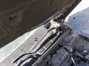 Foto de BRAZO LIMPIA DELANTERO IZQUIERDO RENAULT MEGANE IV BERLINA 5P
