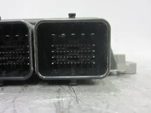 Foto de CENTRALITA MOTOR UCE CITROEN C-ELYSÉE referencia 9811545080 foto 3