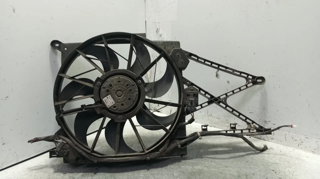 Foto de ELECTROVENTILADOR OPEL ZAFIRA A 2.0 DTI (101 CV / 74 KW) referencia 24413315