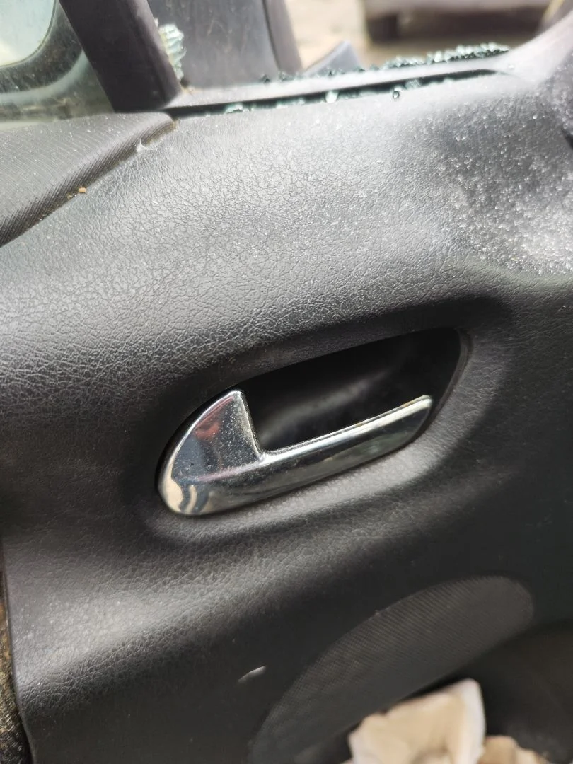 Foto de MANETA INTERIOR DELANTERA IZQUIERDA PEUGEOT 207 1.4 16V CAT (KFU / ET3J4) (88 CV / 65 KW) referencia 9143L9