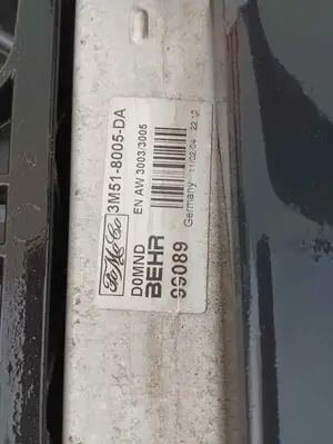 Foto de RADIADOR AGUA VOLVO S40 BERLINA 2.5 20V Turbo CAT (220 CV / 162 KW) referencia 3M518005DA foto 4