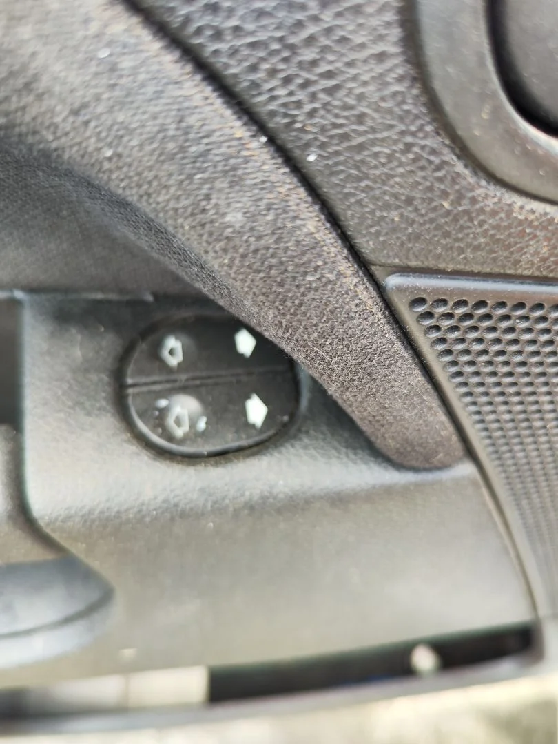 Foto de MANDO ELEVALUNAS DELANTERO IZQUIERDO FORD FIESTA (CBK) 1.4 TDCi CAT (68 CV / 50 KW)