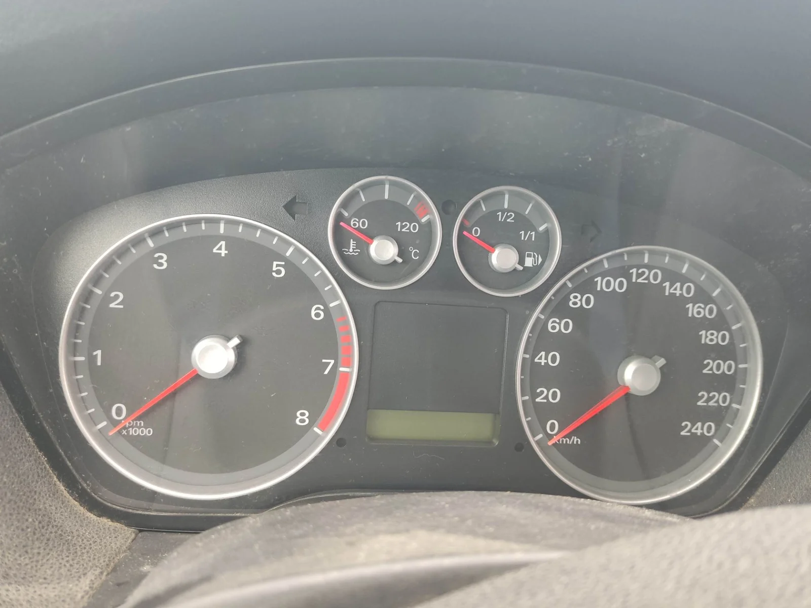 Foto de CUADRO INSTRUMENTOS FORD FOCUS BERLINA (CAP) 1.8 Flexifuel CAT (125 CV / 92 KW)