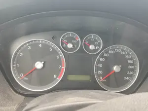 Foto de CUADRO INSTRUMENTOS FORD FOCUS BERLINA (CAP) 1.8 Flexifuel CAT (125 CV / 92 KW)