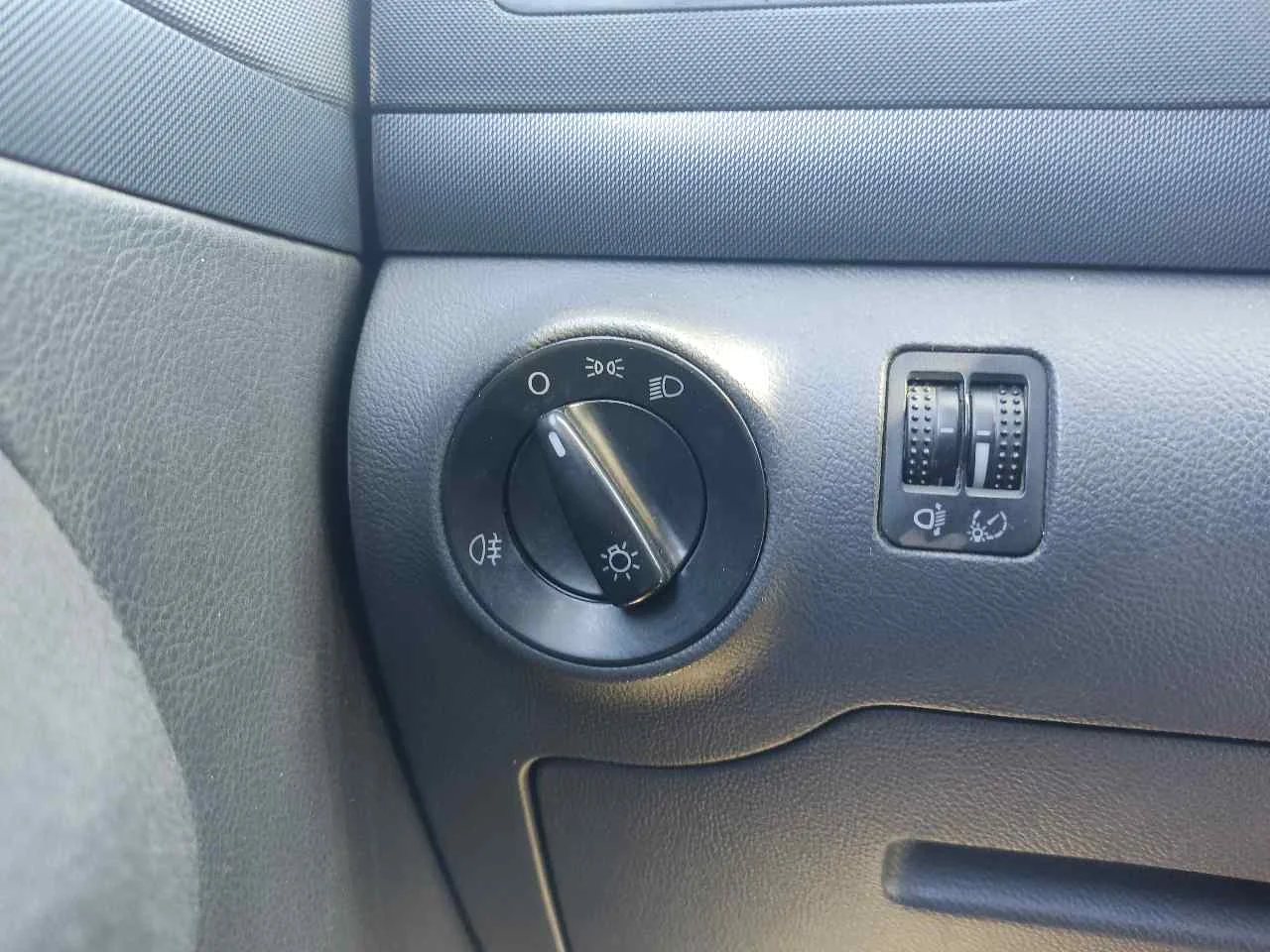 Foto de MANDO LUCES SEAT ALHAMBRA (7V9) 1.9 TDI (116 CV / 85 KW) referencia 1C0941531C1