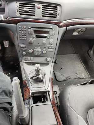 Foto de CONSOLA CENTRAL VOLVO S80 BERLINA 2.4 CAT (140 CV / 103 KW)