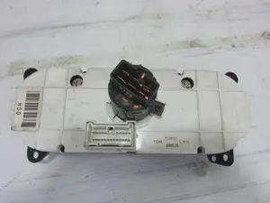 Foto de MANDO CALEFACCION / AIRE ACONDICIONADO HYUNDAI MATRIX (FC) 1.6 CAT (103 CV / 76 KW) referencia 9725017XXX foto 2