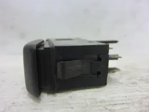 Foto de MANDO LUCES VOLKSWAGEN GOLF II (191/193) 1.6 Diesel (CR. JK. JP) (54 CV / 40 KW) referencia 321941531 foto 4