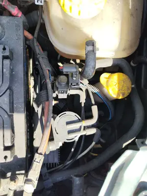 Foto de VALVULA AIRE ADICIONAL OPEL ZAFIRA A 2.0 DTI (101 CV / 74 KW)