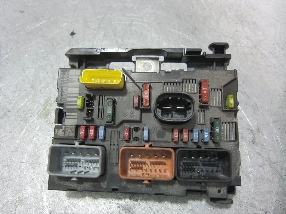 Foto de NO IDENTIFICADO PEUGEOT 307 BREAK/ SW (S2) 1.6 HDi FAP CAT (9HZ / DV6TED4) (109 CV / 80 KW) referencia 9661087080
