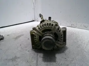 Foto de ALTERNADOR OPEL CORSA E 1.2 (69 CV / 51 KW) referencia 0126312030 foto 3